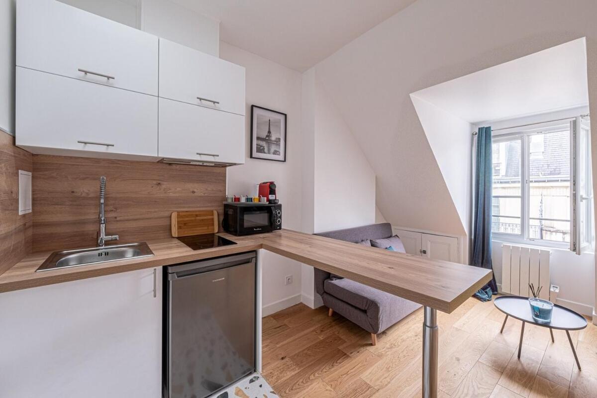 Appartement Studio Arc De Triomphe Champs Elysees